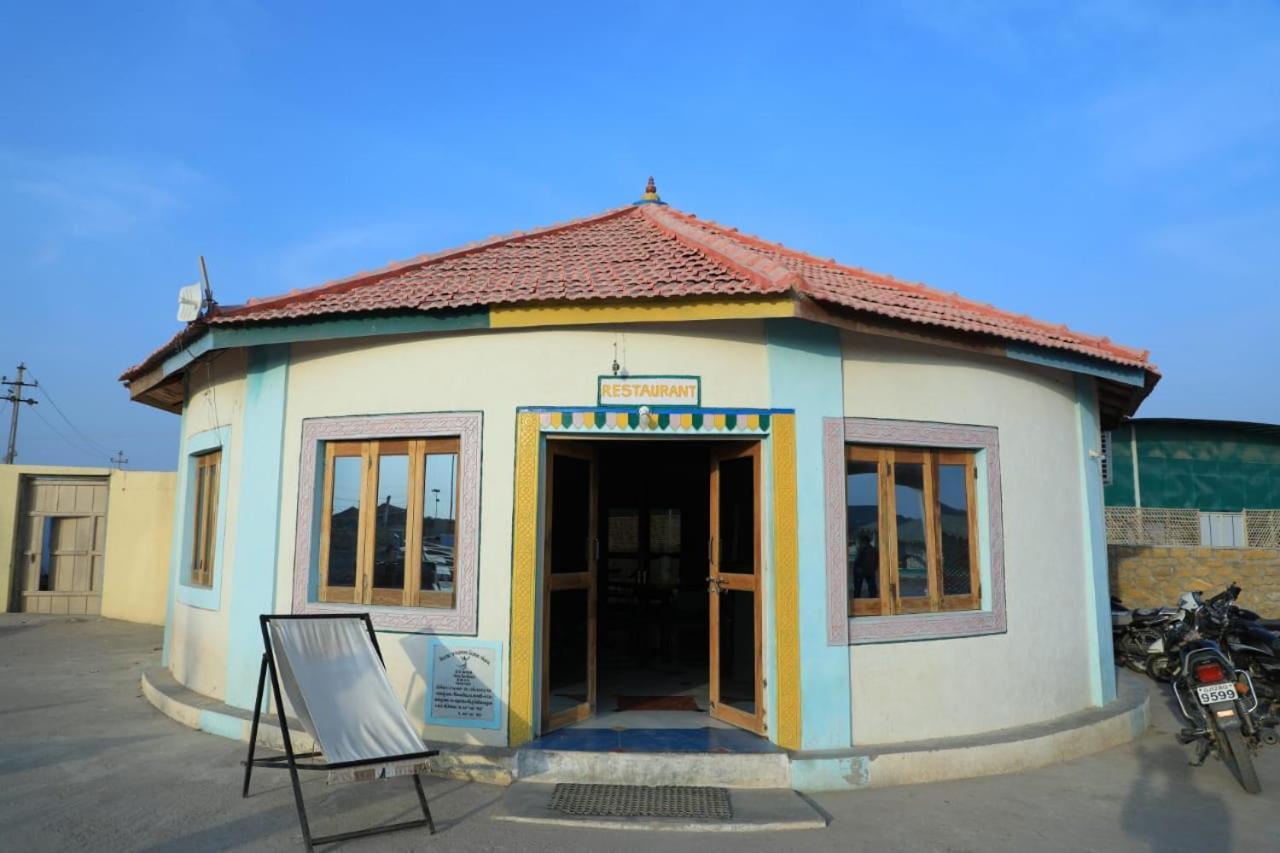 Hotel Rann Of Kachchh Dholavira 外观 照片